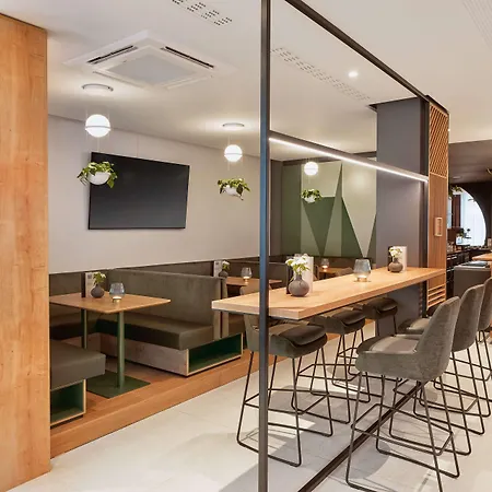 Hotel H+ Frankfurt 4*