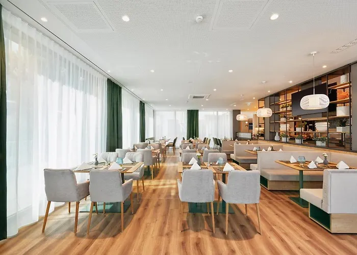 H+ Frankfurt ホテル 4*